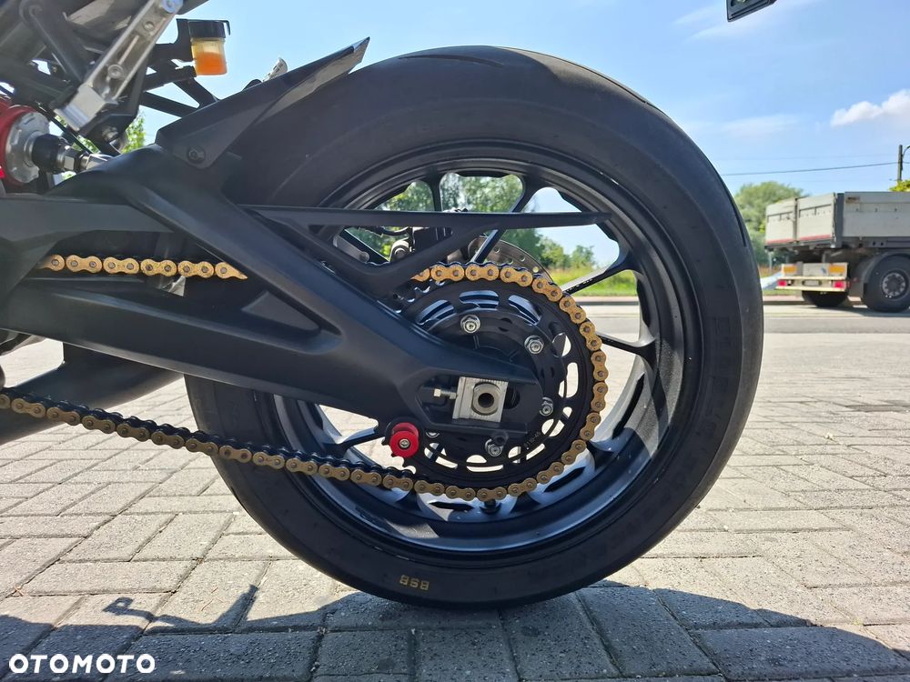 Yamaha MT - 6