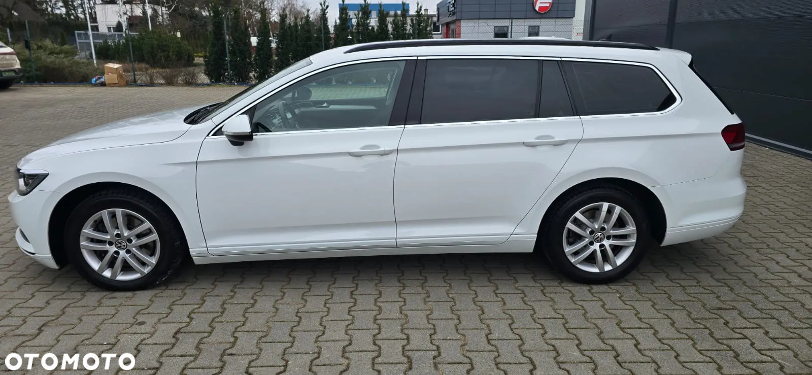 Volkswagen Passat 2.0 TDI BMT Comfortline DSG - 3