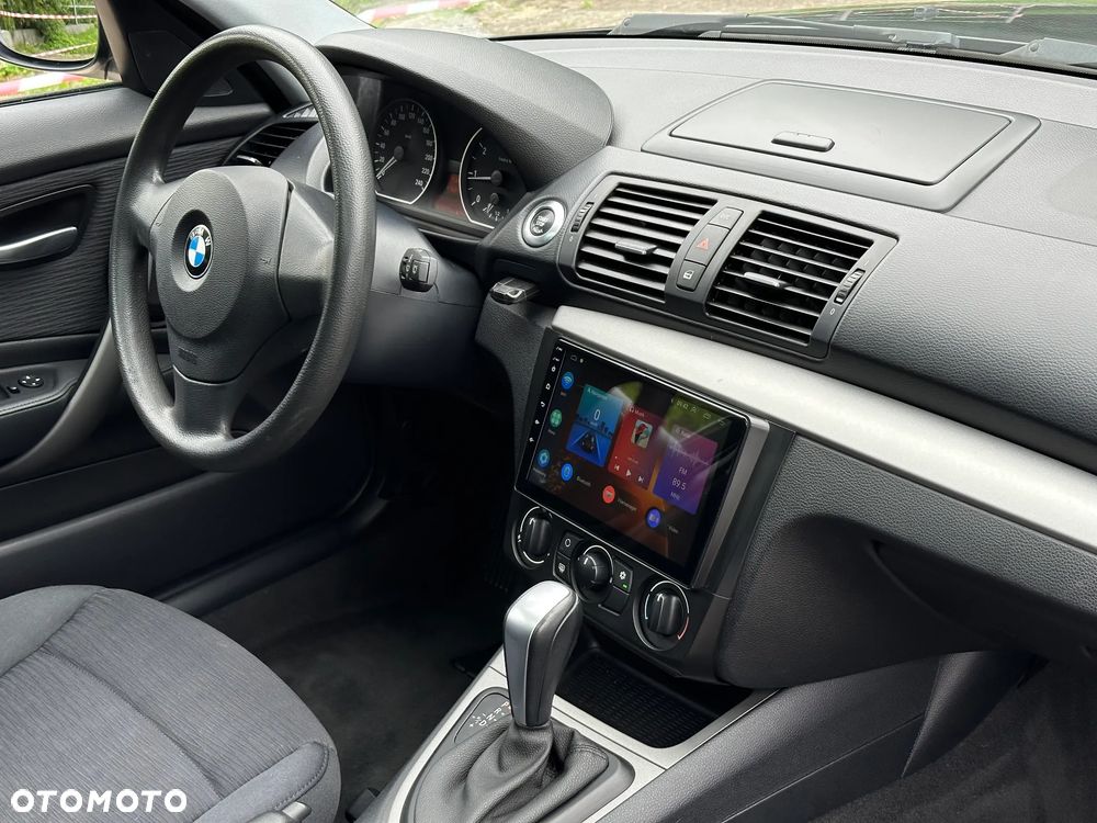 BMW Seria 1 116i - 11