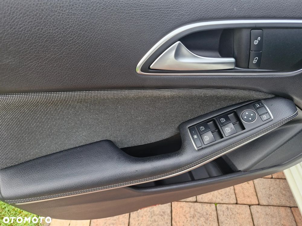 Mercedes-Benz Klasa A 180 (BlueEFFICIENCY) - 20