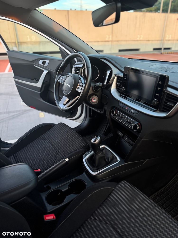 Kia XCeed 1.5 T-GDI M - 17