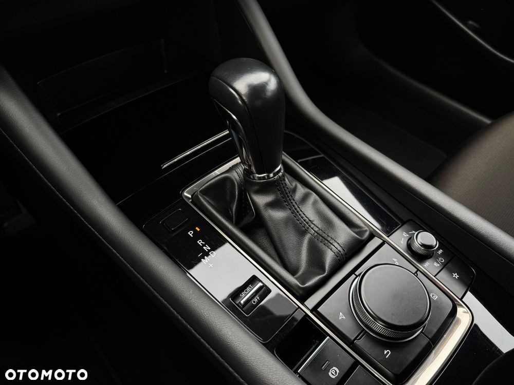 Mazda 3 2.0 mHEV Hikari - 37