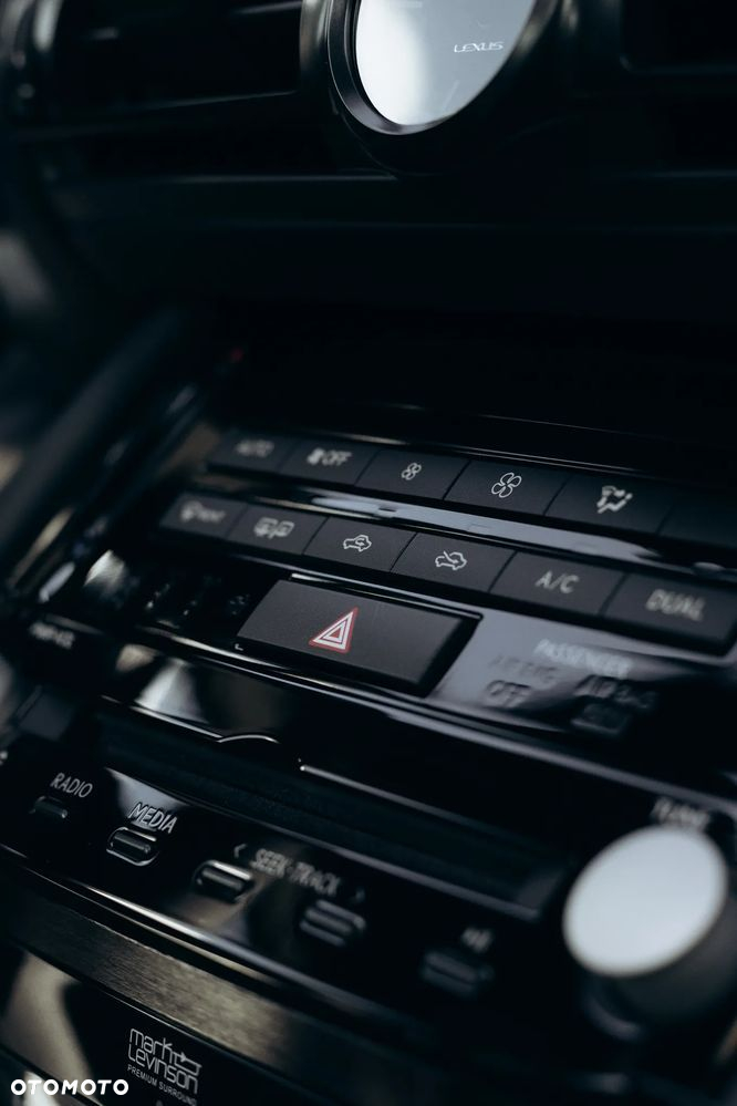 Lexus IS - 20