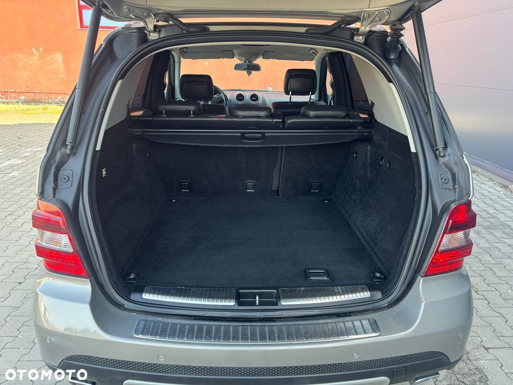 Mercedes-Benz ML 300 CDI 4-Matic - 23
