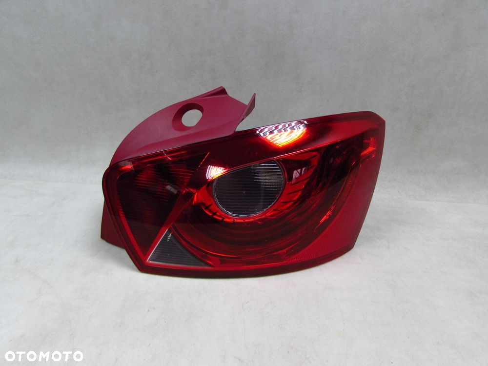 SEAT IBIZA IV HB 5D 08-12 LAMPA TYL PRAWA 6J4945112A - 1