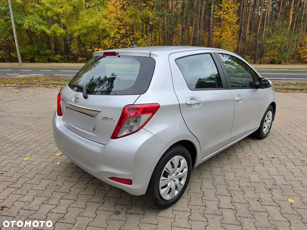 Toyota Yaris - 15