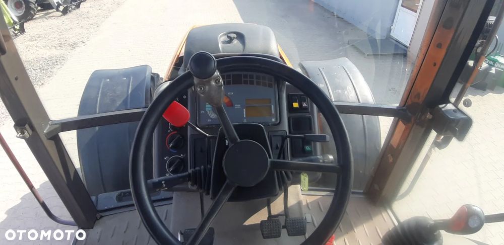 Renault Ares 640 RZ - 13