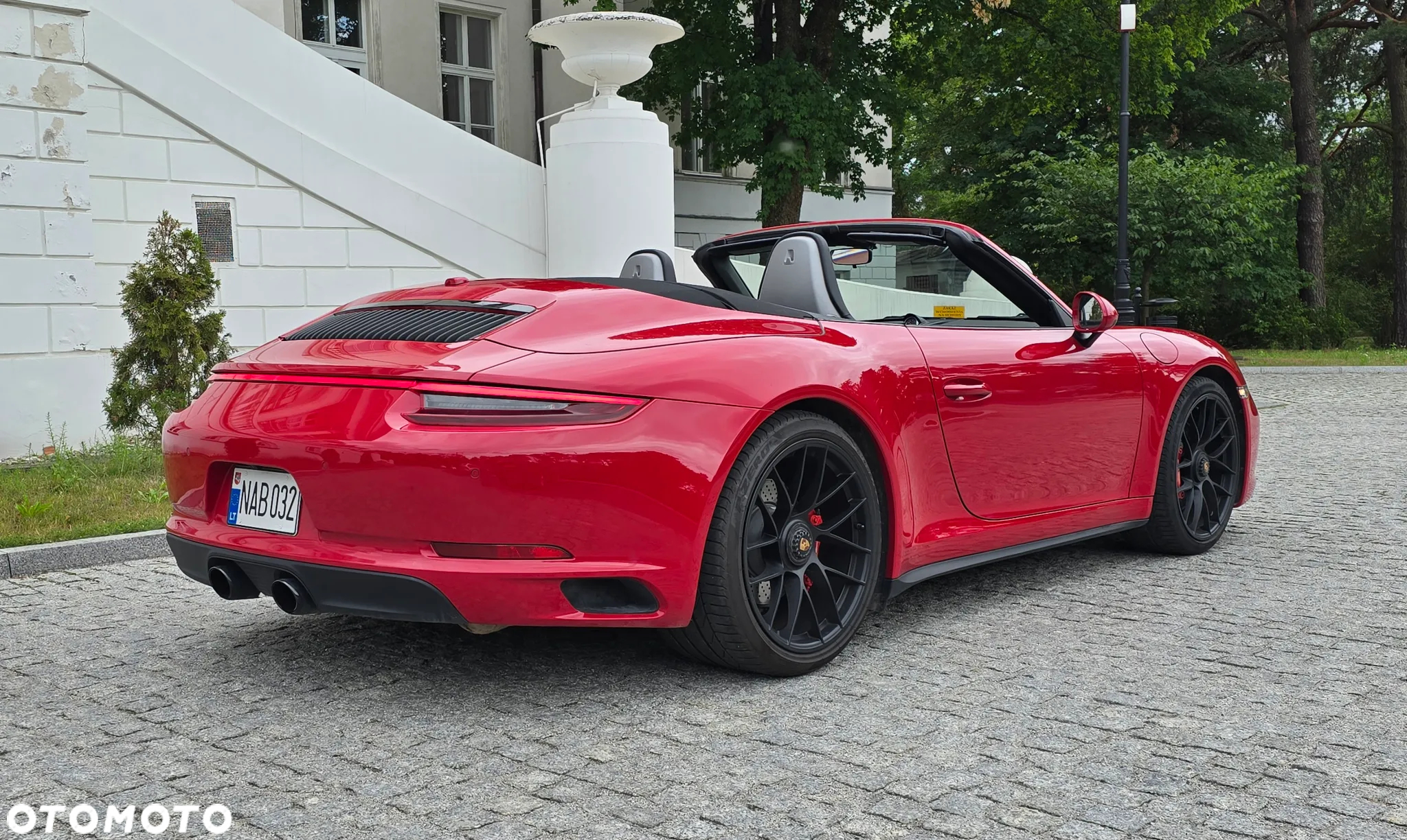 Porsche Carrera GT - 4