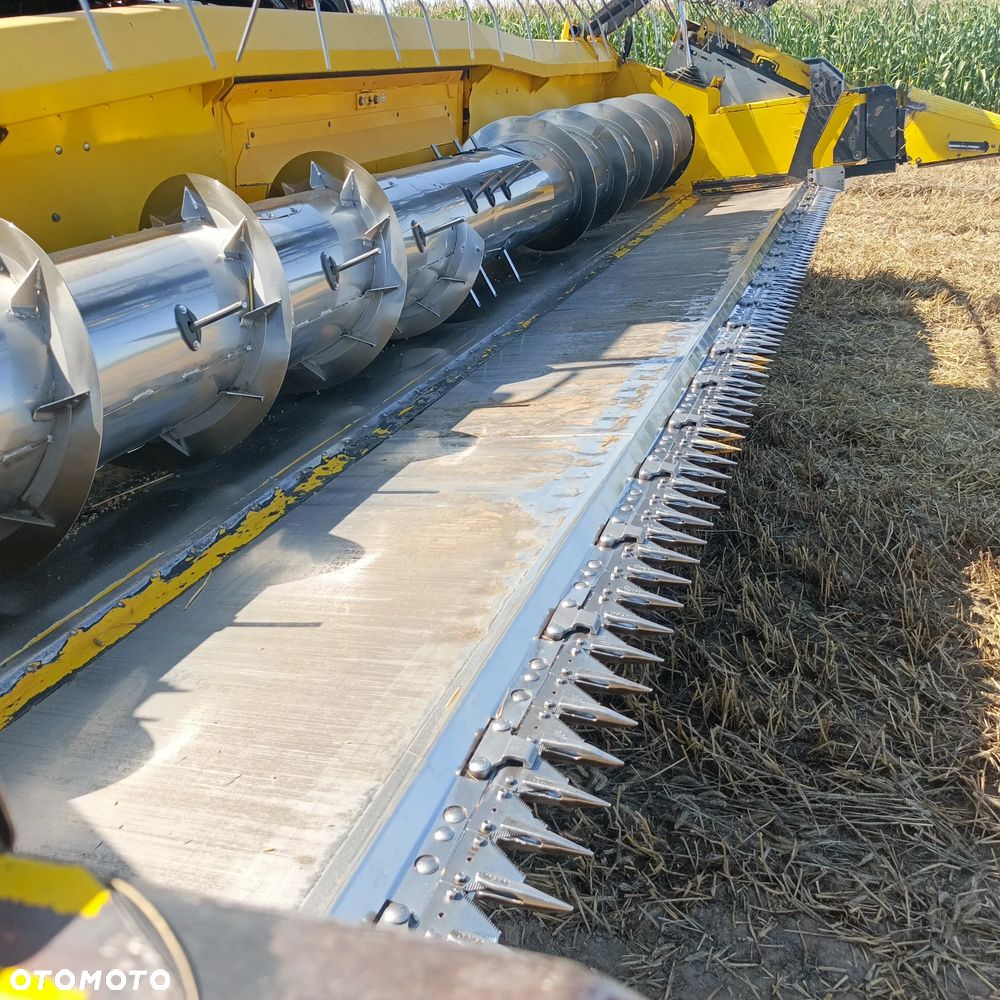 New Holland CSX 7080 - 23