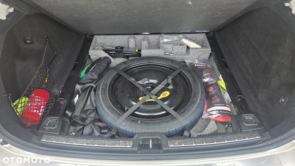 Volvo XC 60 D4 Momentum Pro - 8