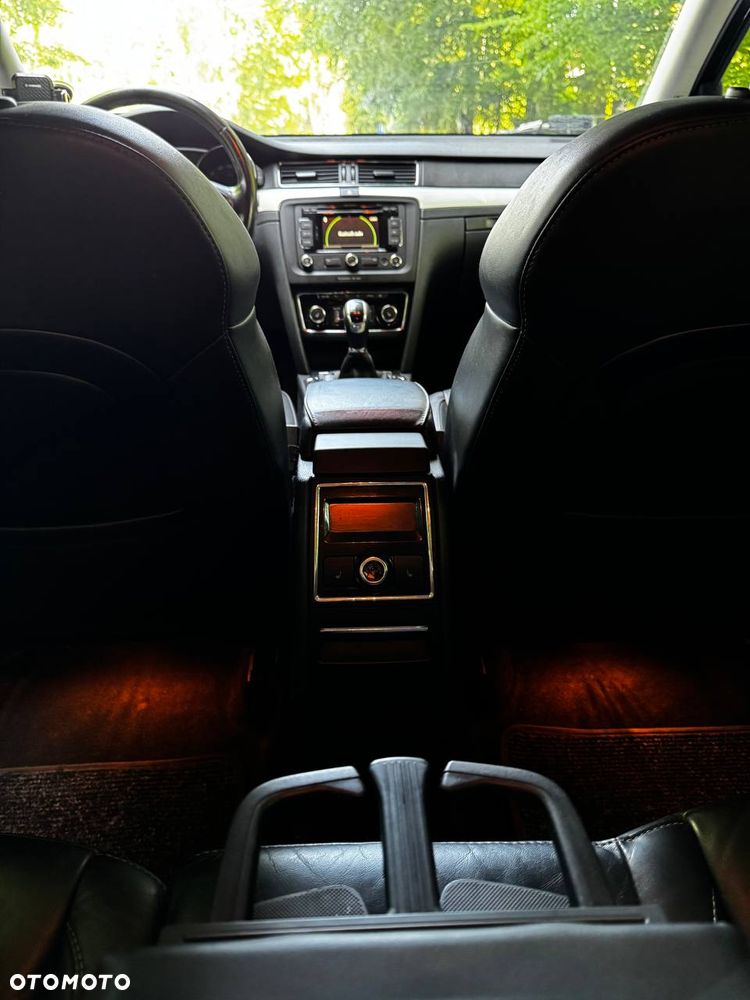 Toyota RAV4 - 16