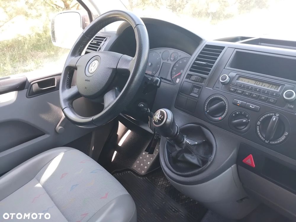 Volkswagen Transporter - 3