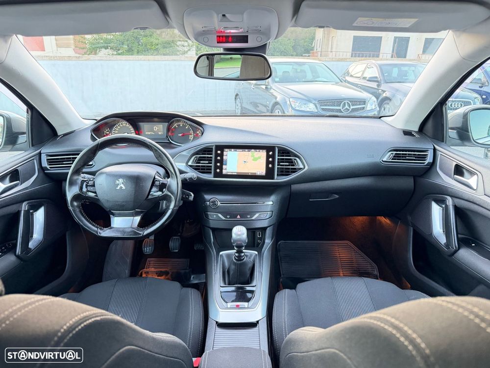 Peugeot 308 1.6 e-HDi Allure - 8