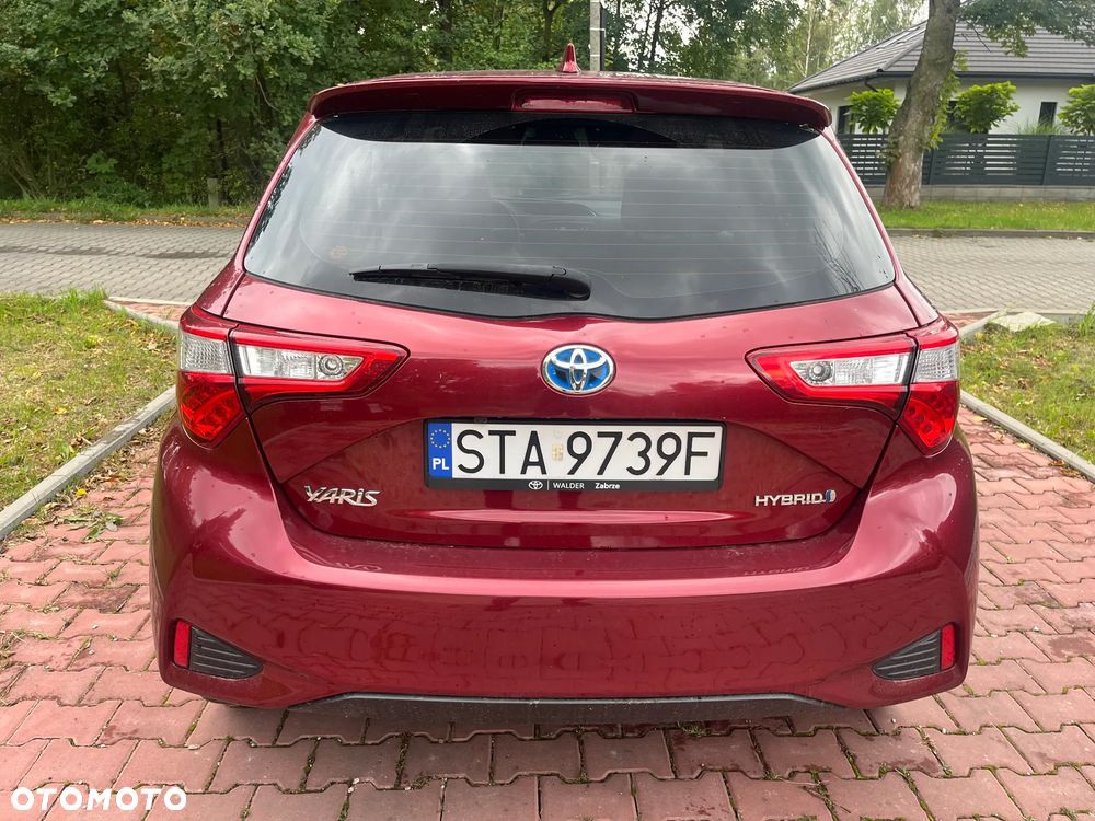 Toyota Yaris Hybrid 1.5 Executive - 4