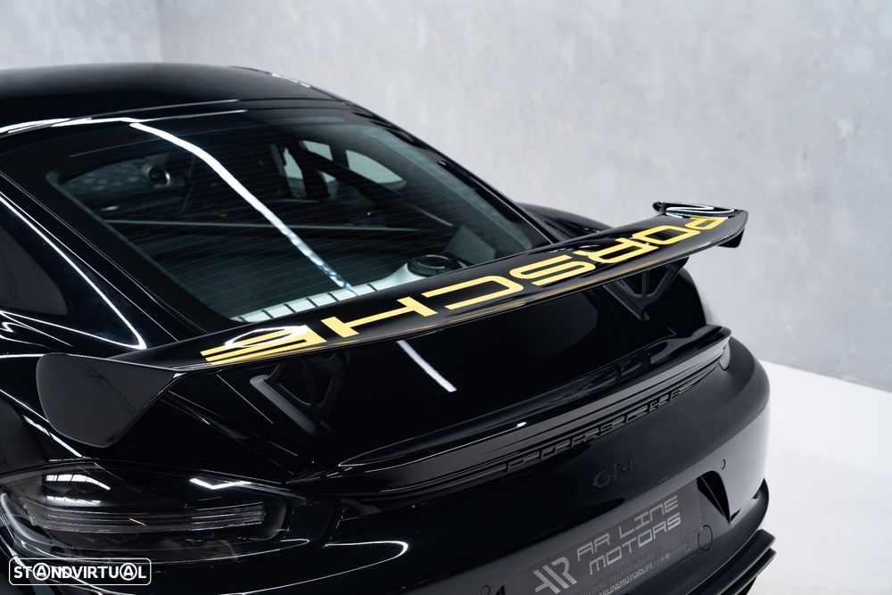Porsche 718 Cayman GT4 PDK - 12