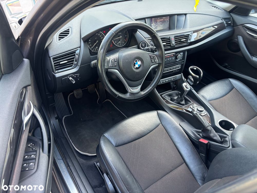 BMW X1 sDrive20i xLine - 15