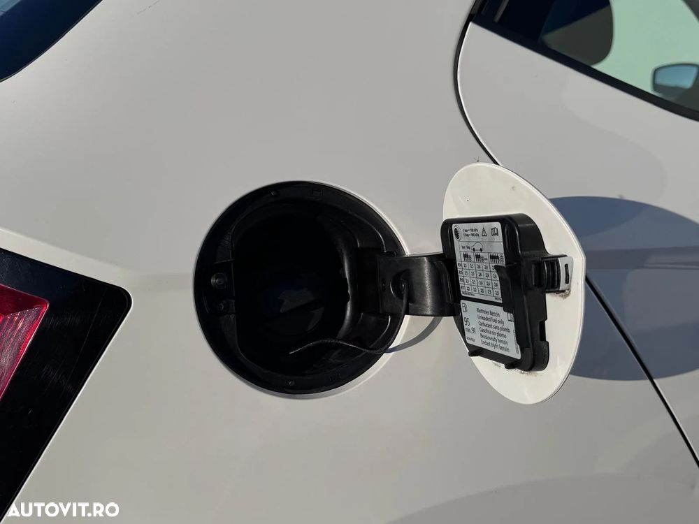 Skoda Fabia 1.0 MPI Ambition - 6