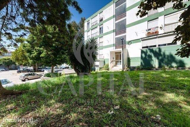 Apartamento  totalmente renovado - Centro de Massama - Grande imagem: 4/4