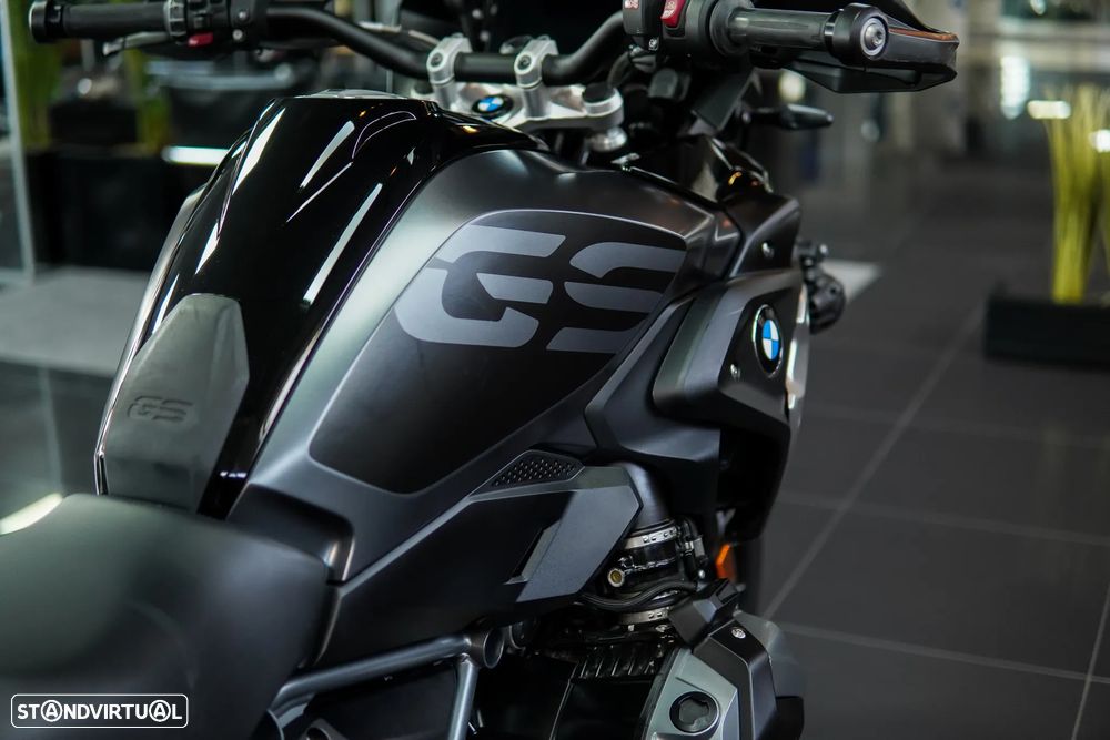 BMW R 1250 GS TRIPLE BLACK Rebaixada - 43