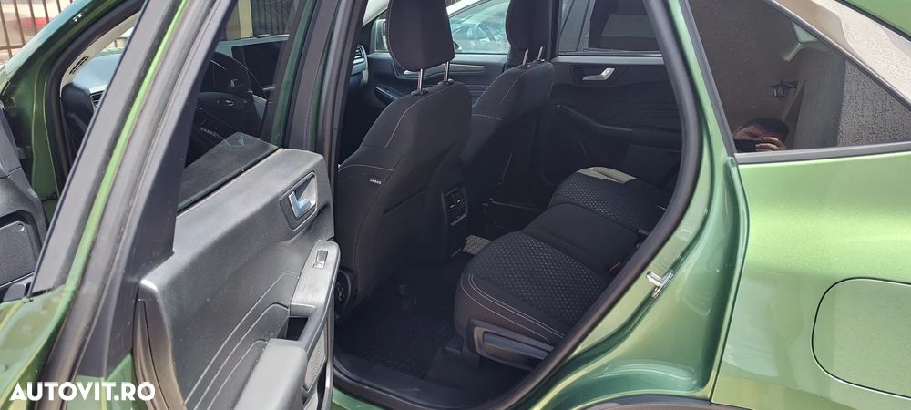 Ford Kuga 1.5 EcoBoost A8 FWD Titanium - 13