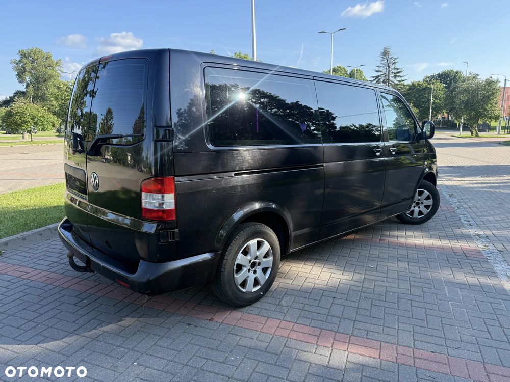 Volkswagen Caravelle - 3