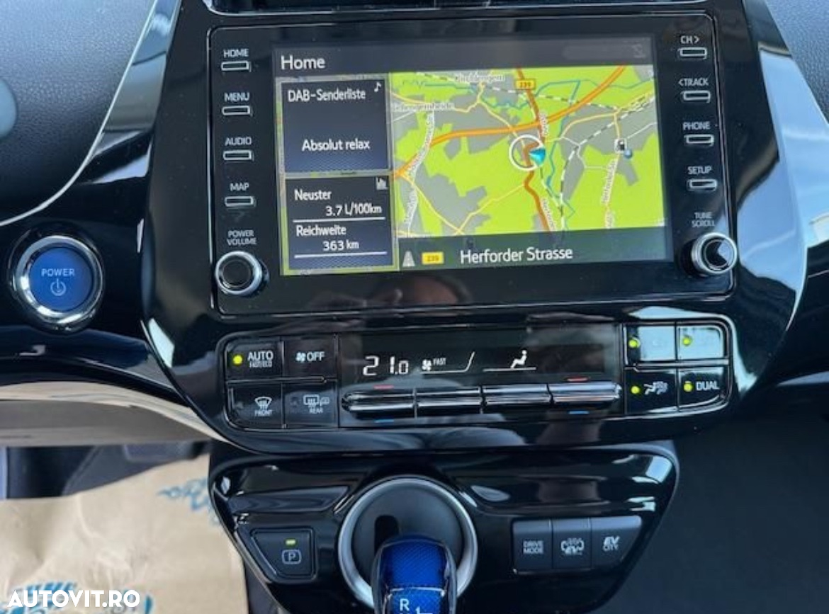 Toyota Prius Plug-in Hybrid Comfort - 17