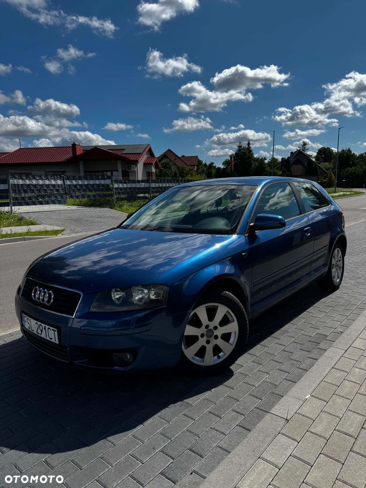Audi A3 3-drzwiowe 1.6 Attraction - 2