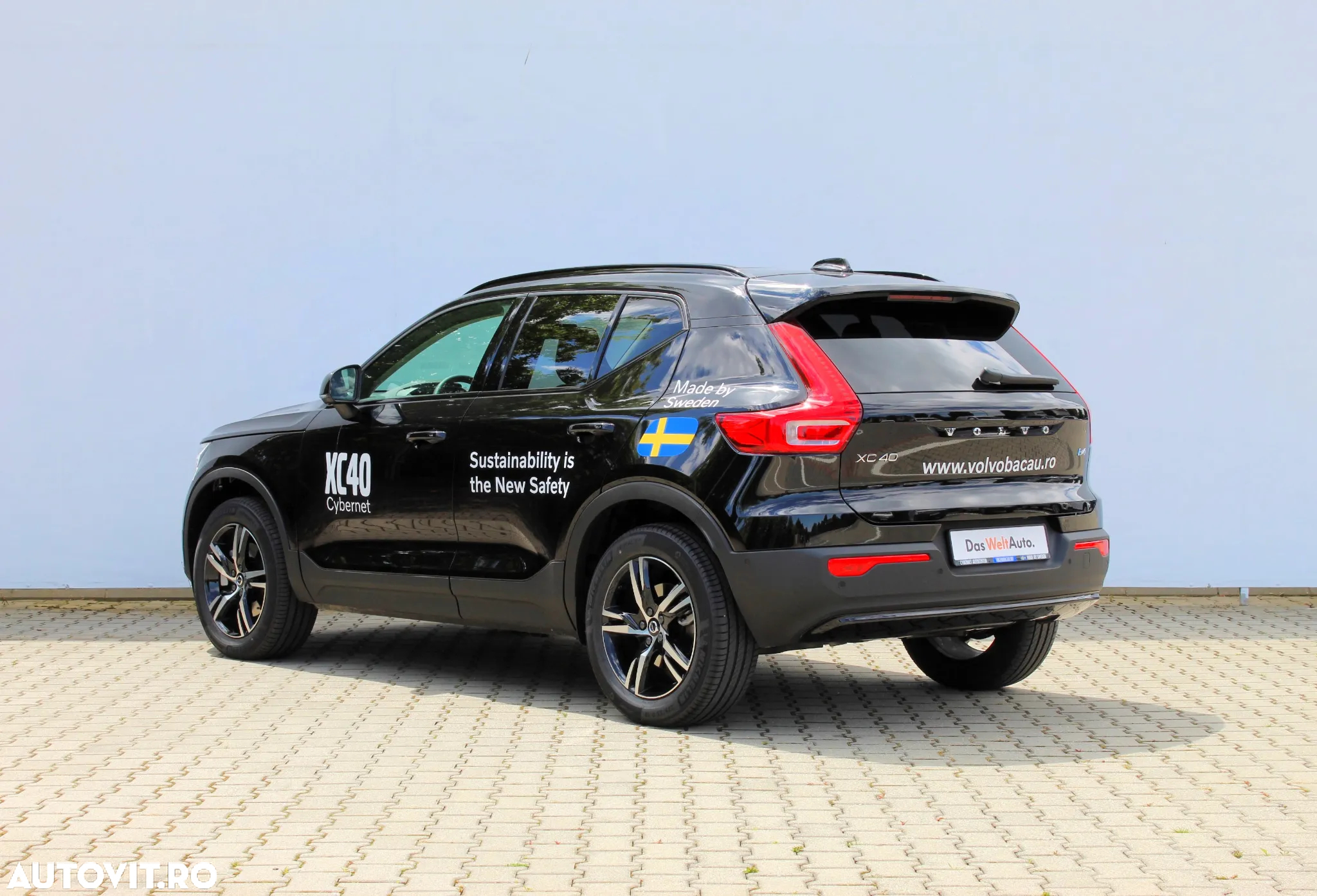 Volvo XC 40 B3 AT FWD MHEV Plus Dark - 3