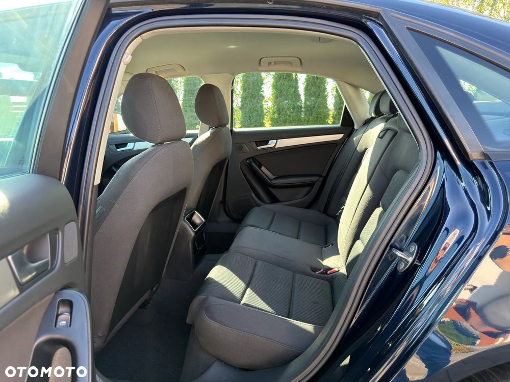 Audi A4 Limousine 2.0 TFSI Ambiente - 32