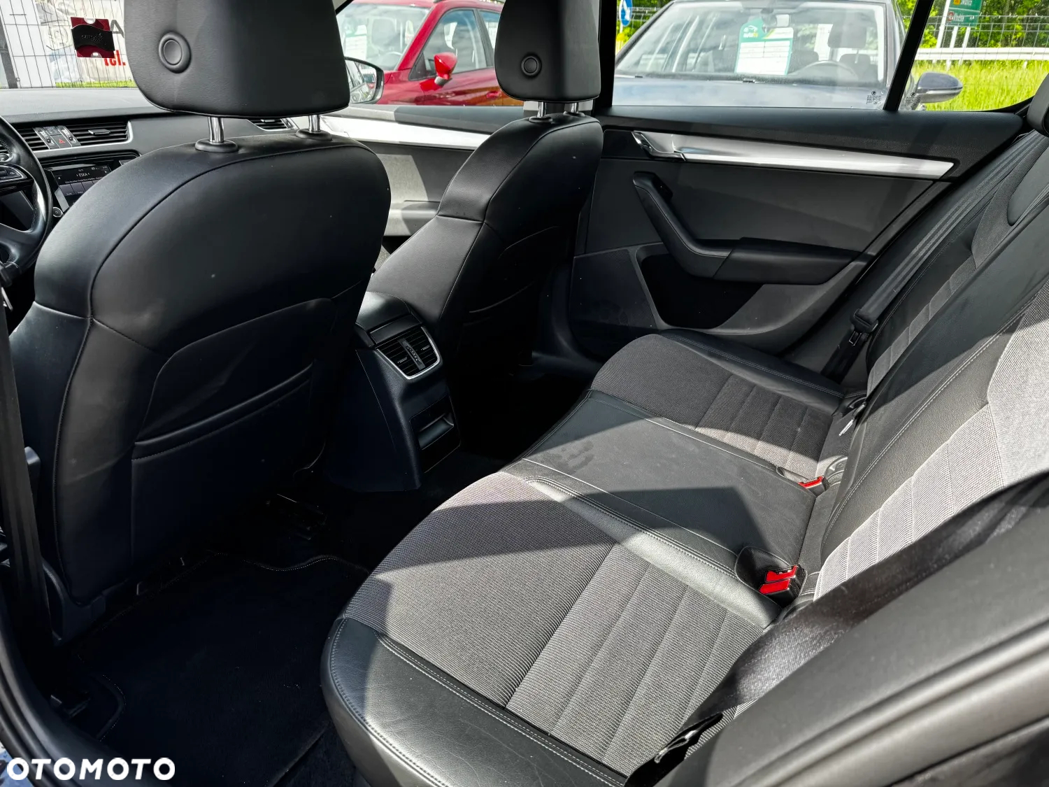 Skoda Octavia 1.4 TSI Elegance DSG - 14