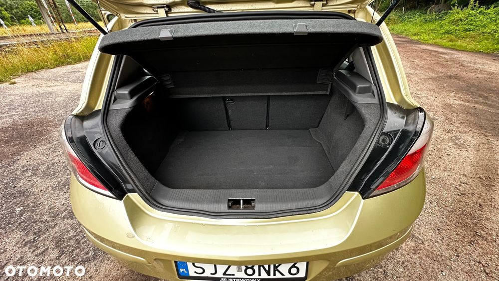 Opel Astra 1.6 Sport - 9