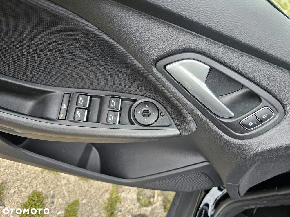 Ford Focus - 29