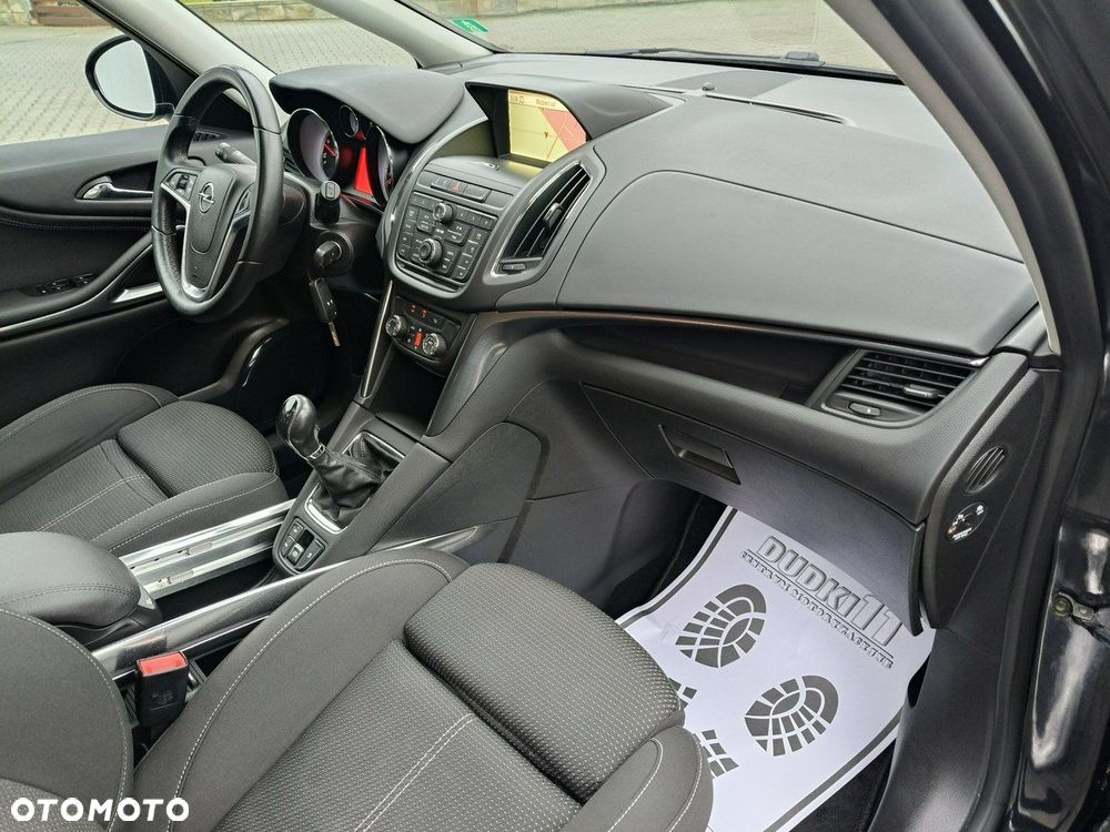 Opel Zafira - 22