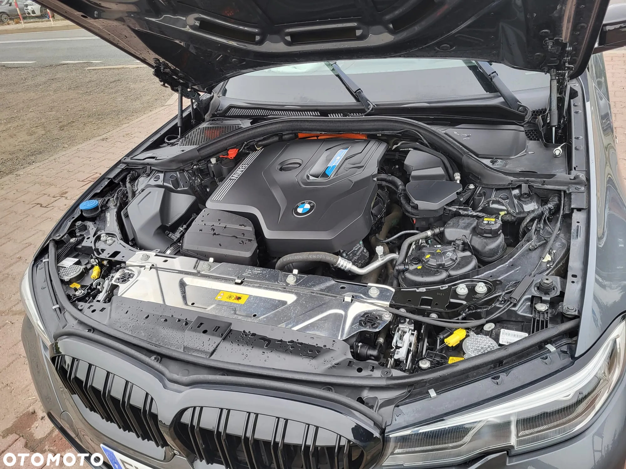 BMW Seria 3 330e PHEV xDrive sport - 32