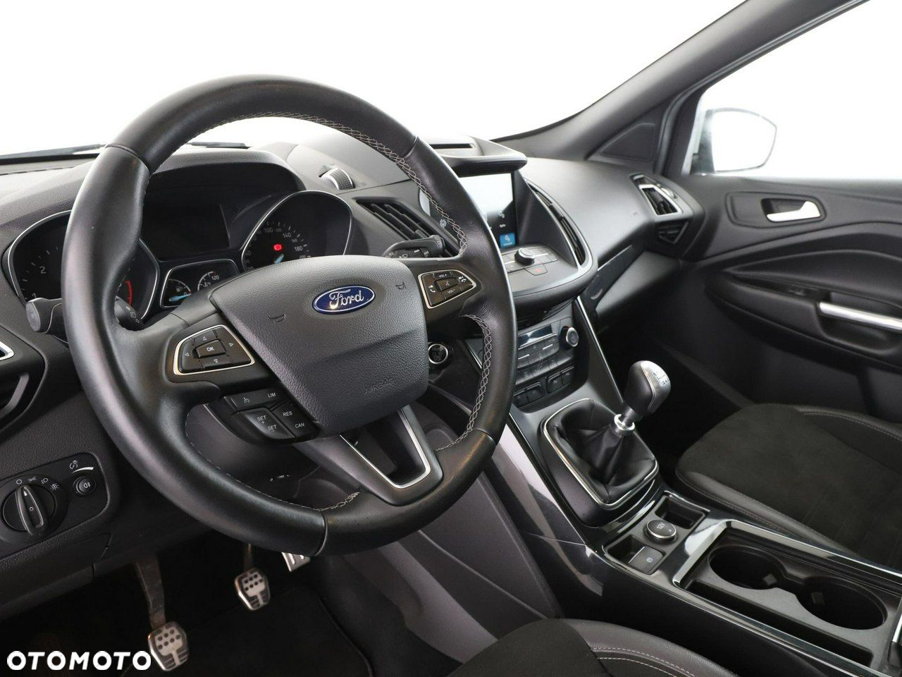 Ford Kuga 2.0 TDCi 2x4 ST-Line - 14