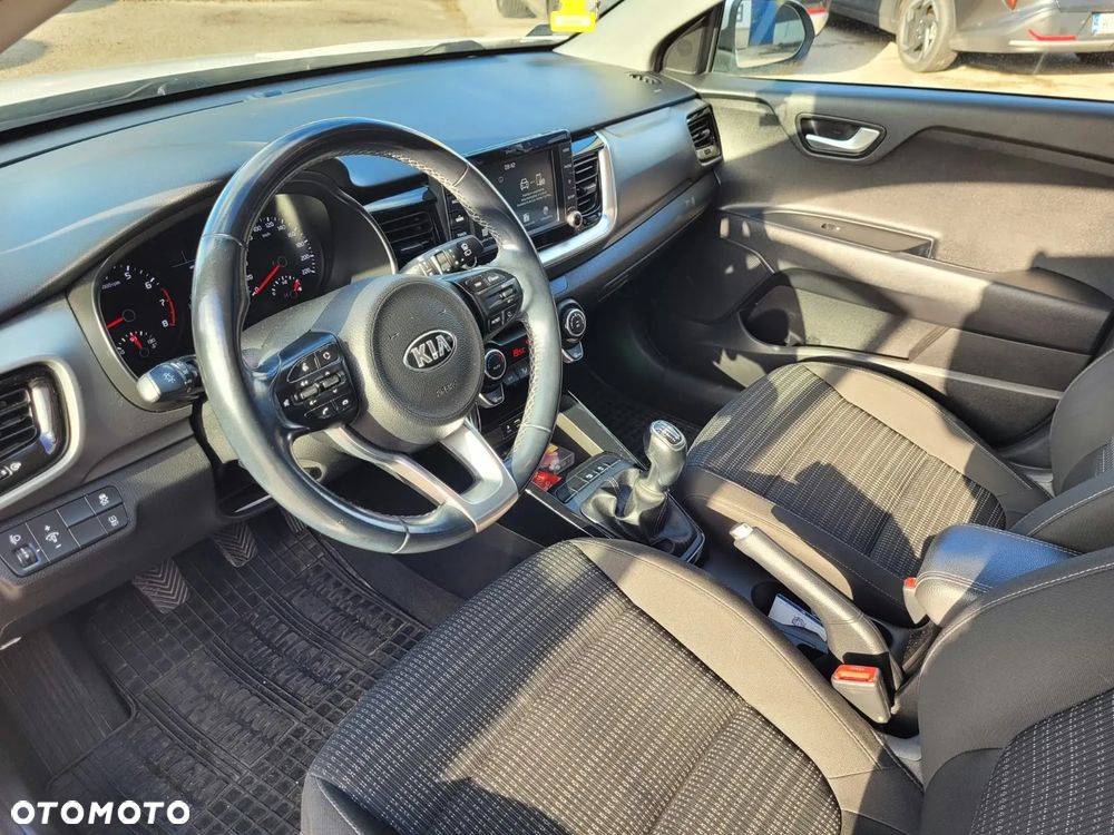 Kia Stonic - 6
