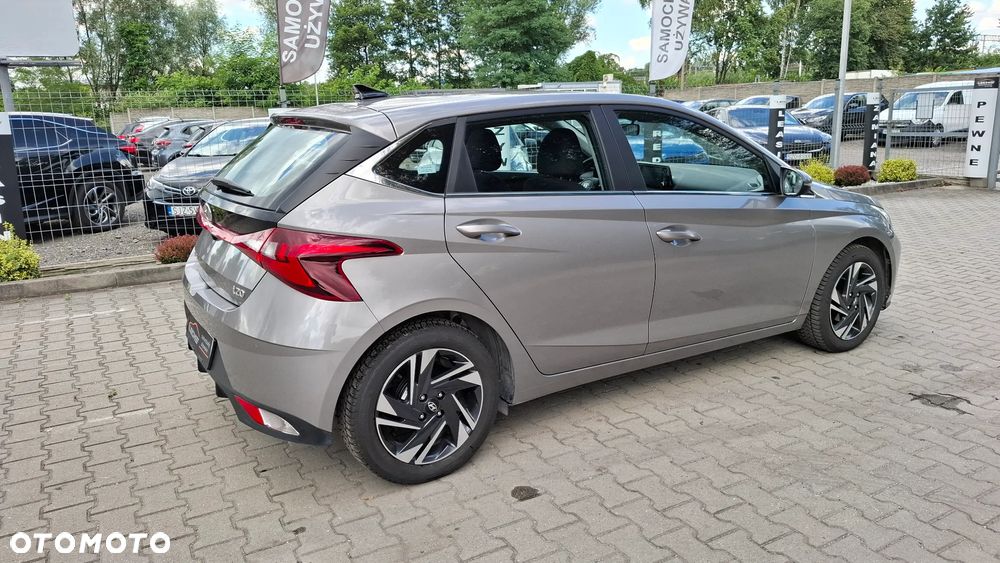 Hyundai i20 1.2 Modern - 31