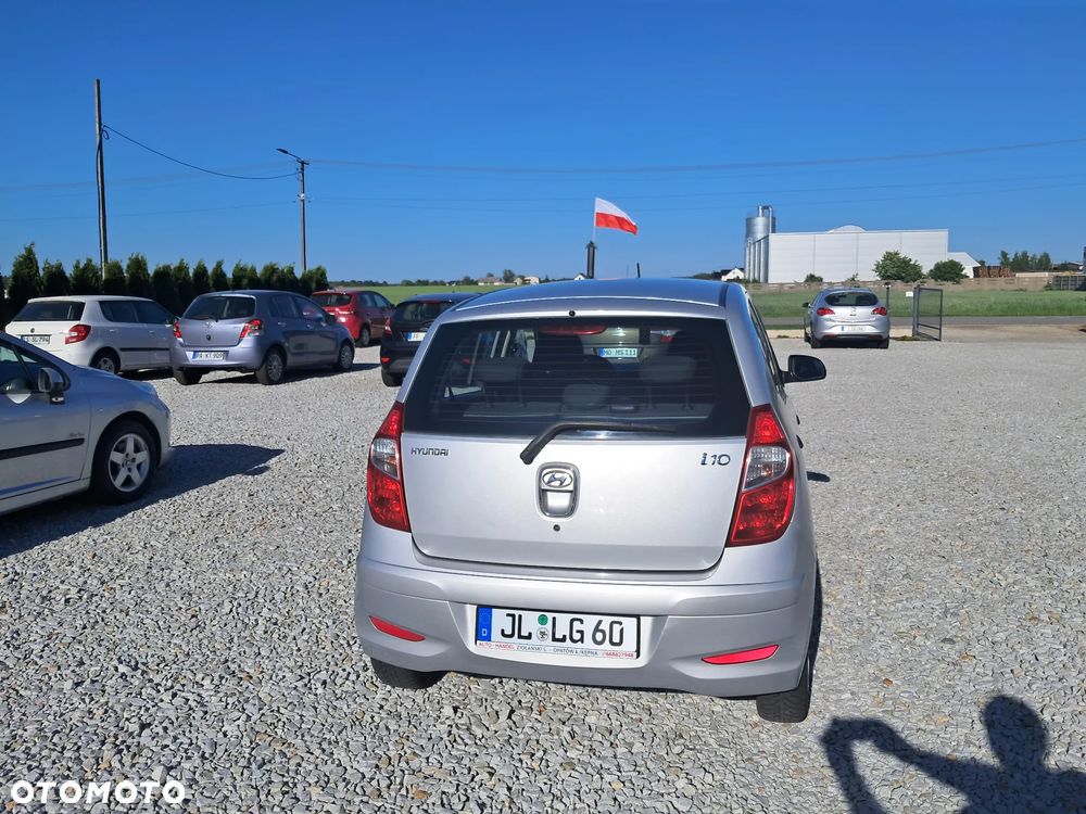 Hyundai i10 1.1 FIFA WM Edition - 6