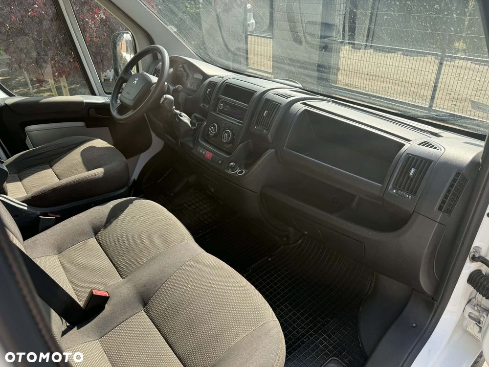 Peugeot Boxer 7-Osób - 8