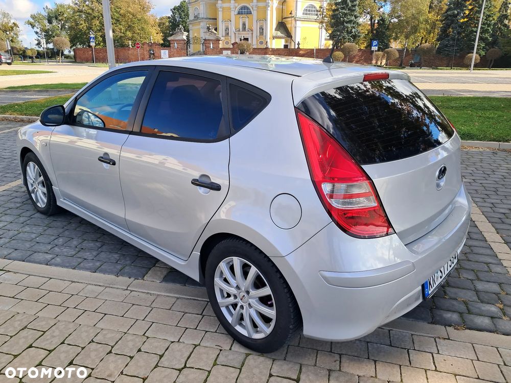 Hyundai I30 2011 photo 5