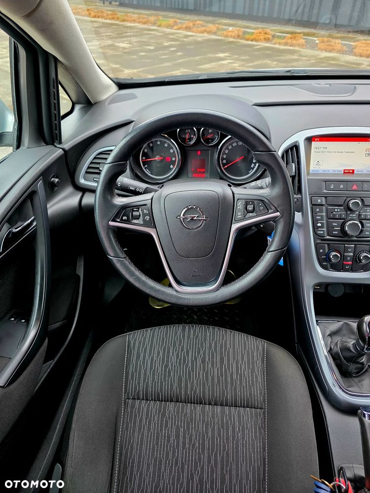 Opel Astra 1.6 Enjoy - 20