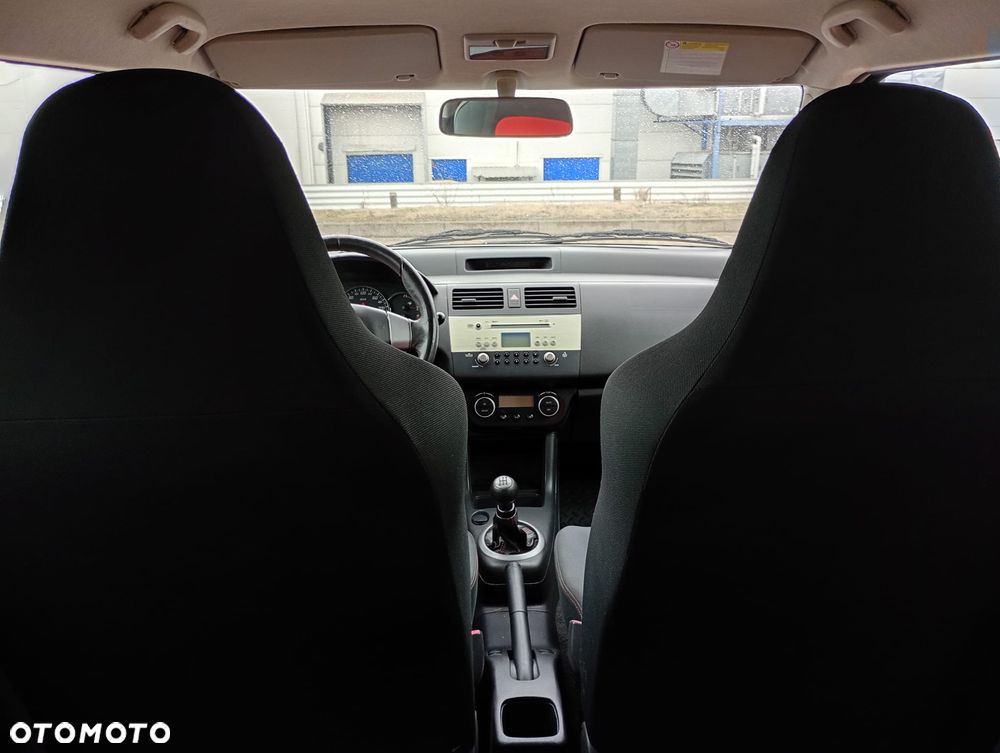 Suzuki Swift 1.6 Sport - 8