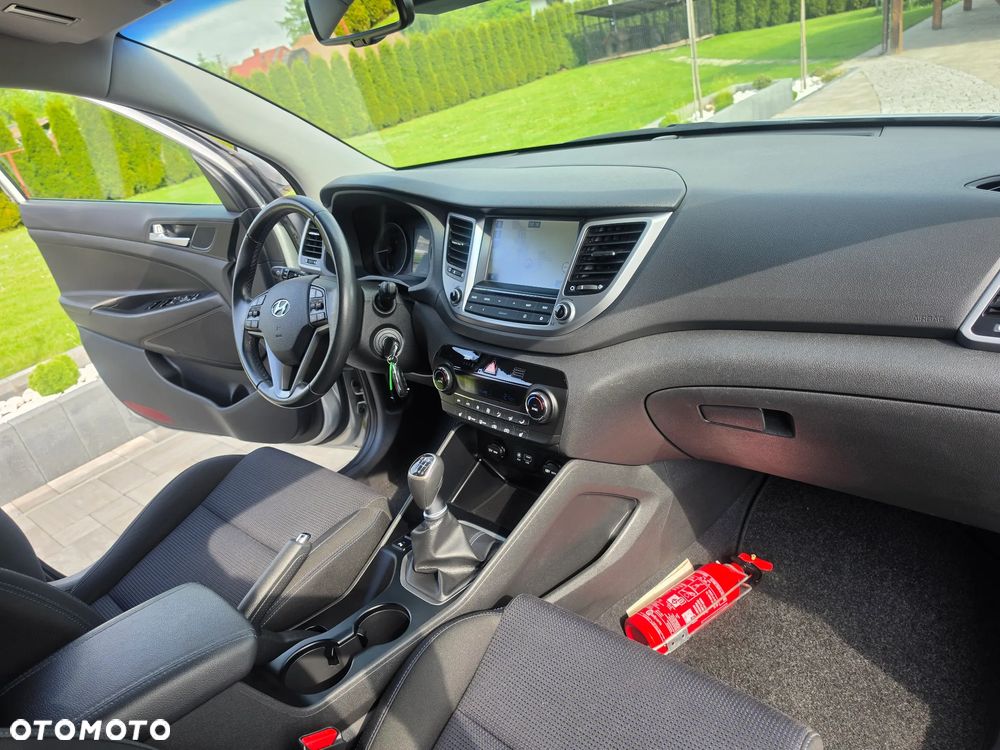Hyundai Tucson blue 1.6 GDi 2WD Intro Edition - 36