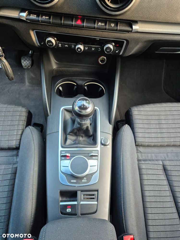 Audi A3 Sportback 2.0 TDI (clean diesel) quattro Ambition - 7