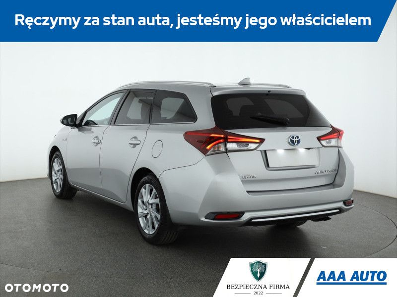 Toyota Auris - 5