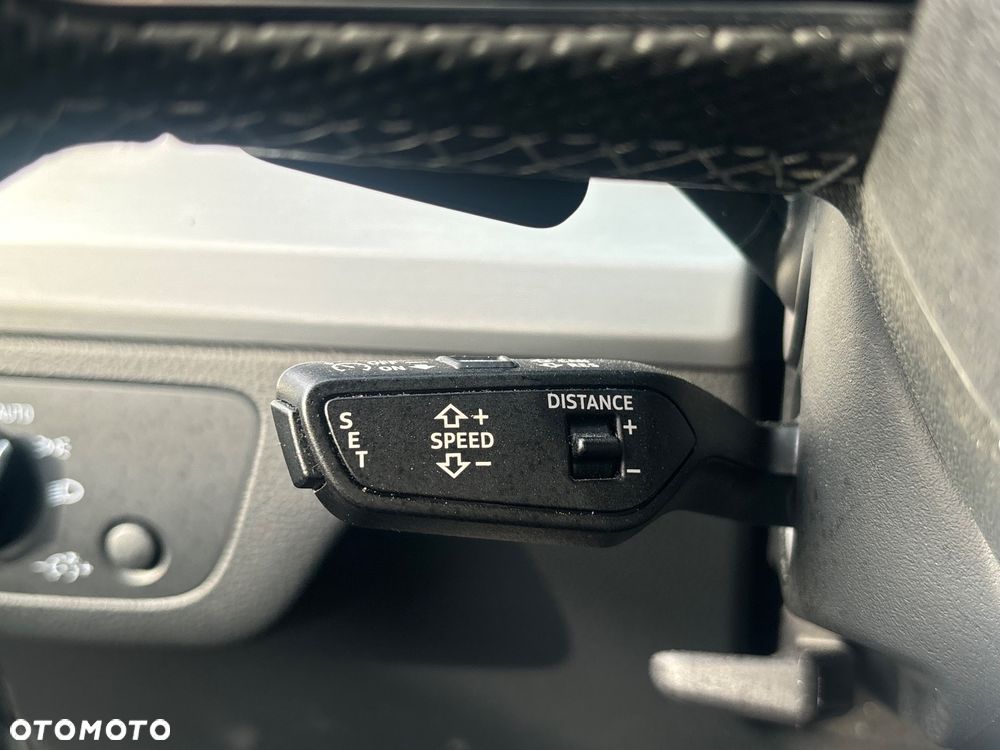 Audi Q5 40 TFSI quattro S tronic S line - 38