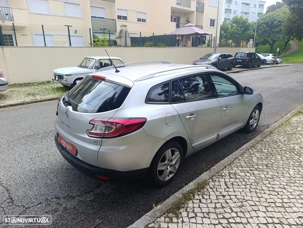 Renault Mégane Sport Tourer 1.5 Blue dCi Limited J17 - 8