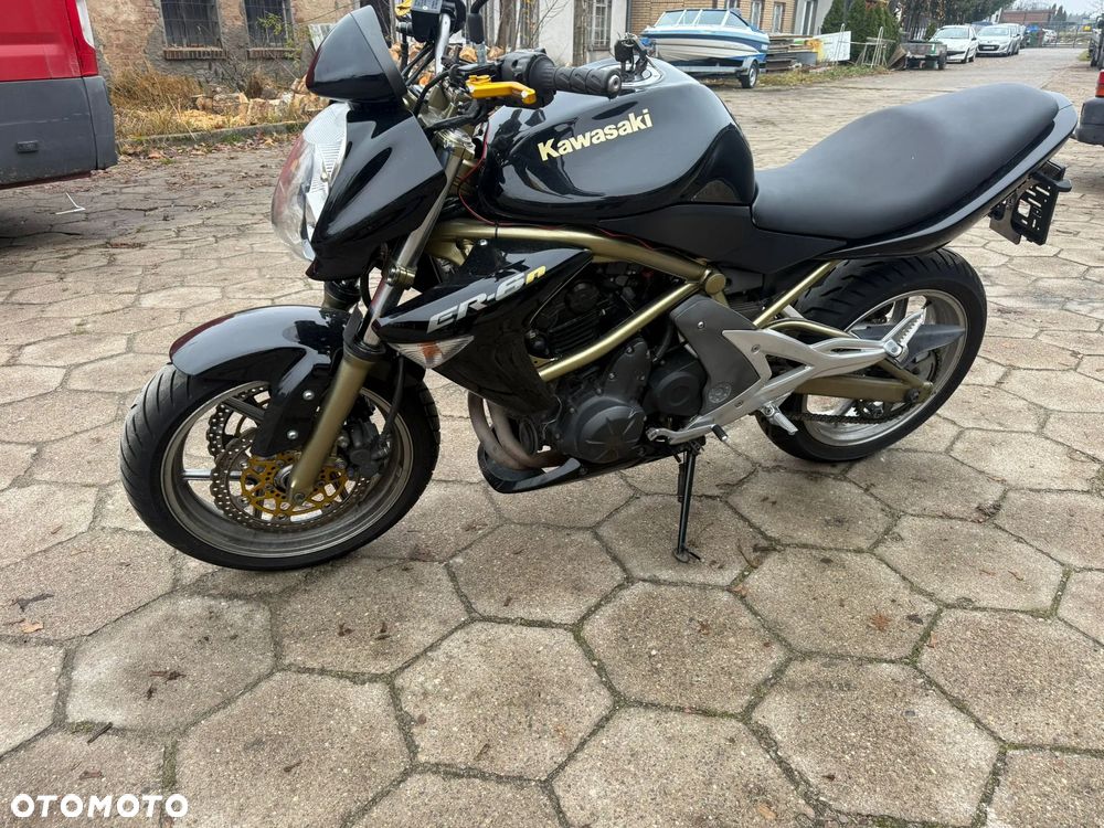 Kawasaki ER - 9
