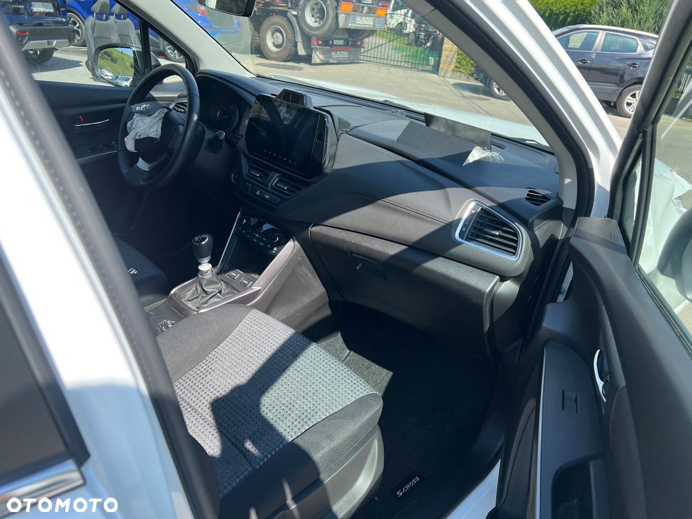 Suzuki S-Cross 1.4 BoosterJet Hybrid ALLGRIP Comfort+ - 23