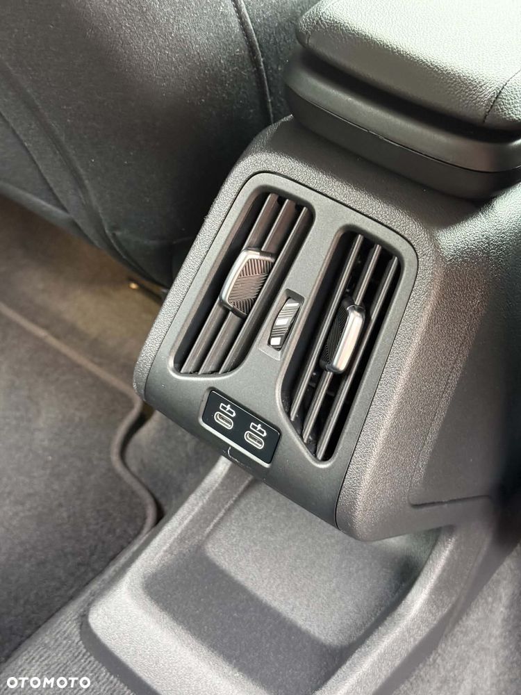 BMW X1 sDrive18i - 14
